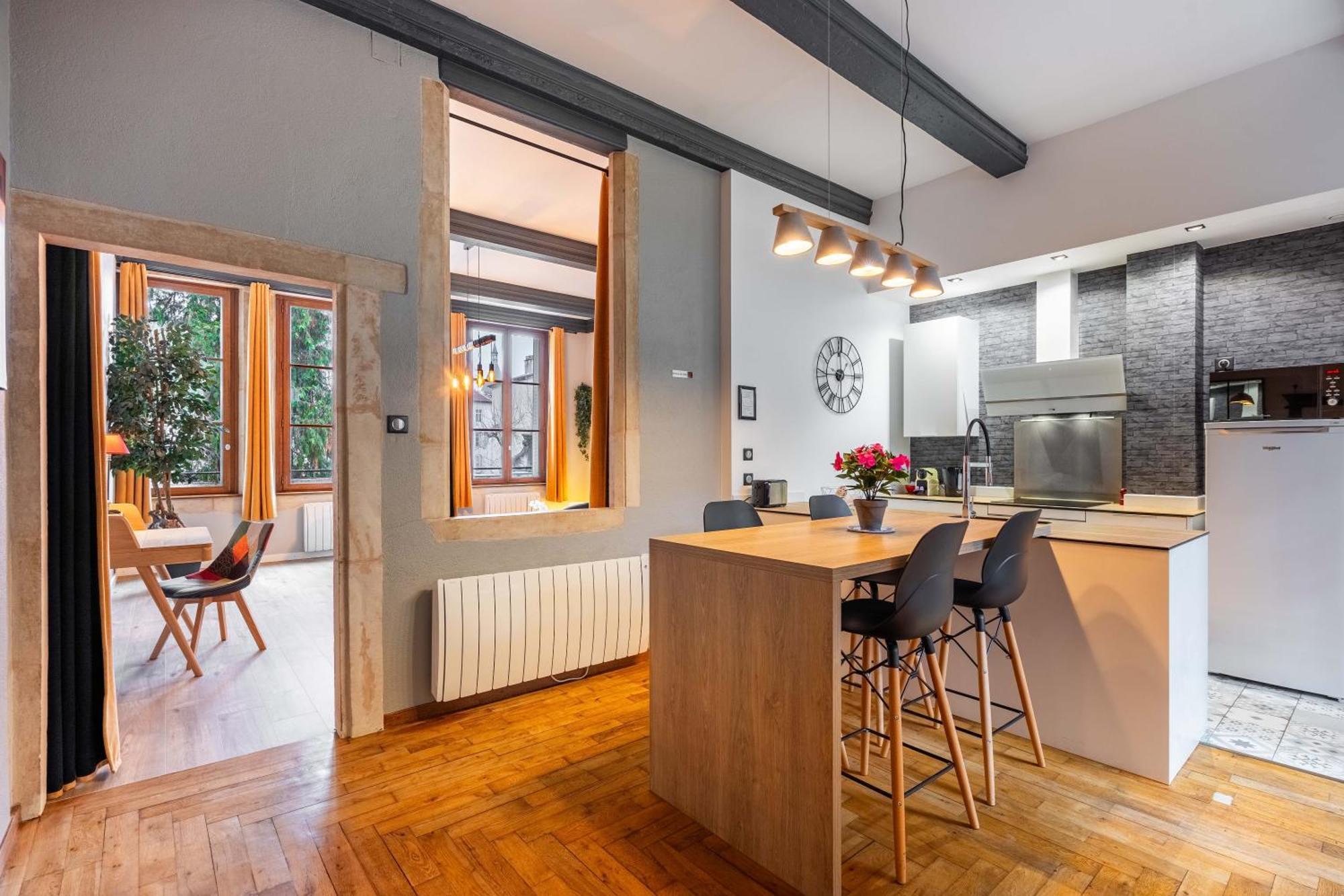 Le Relais Ducal - Appartements D'Hotes Vieille Ville Nancy Exterior photo